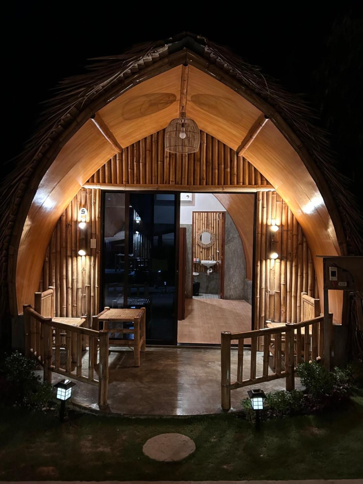East Holiday Resort 莫阿尔博阿 外观 照片